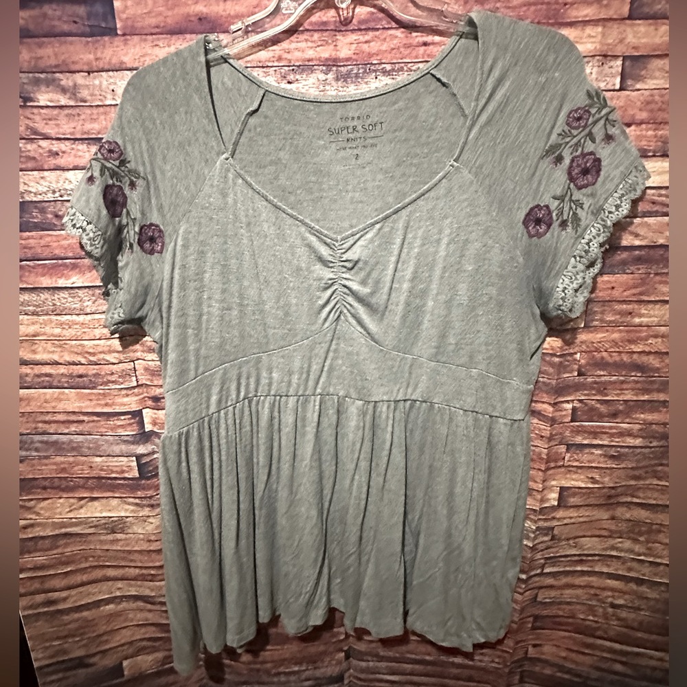 Torrid Heather Grey Embroidered Babydoll Top